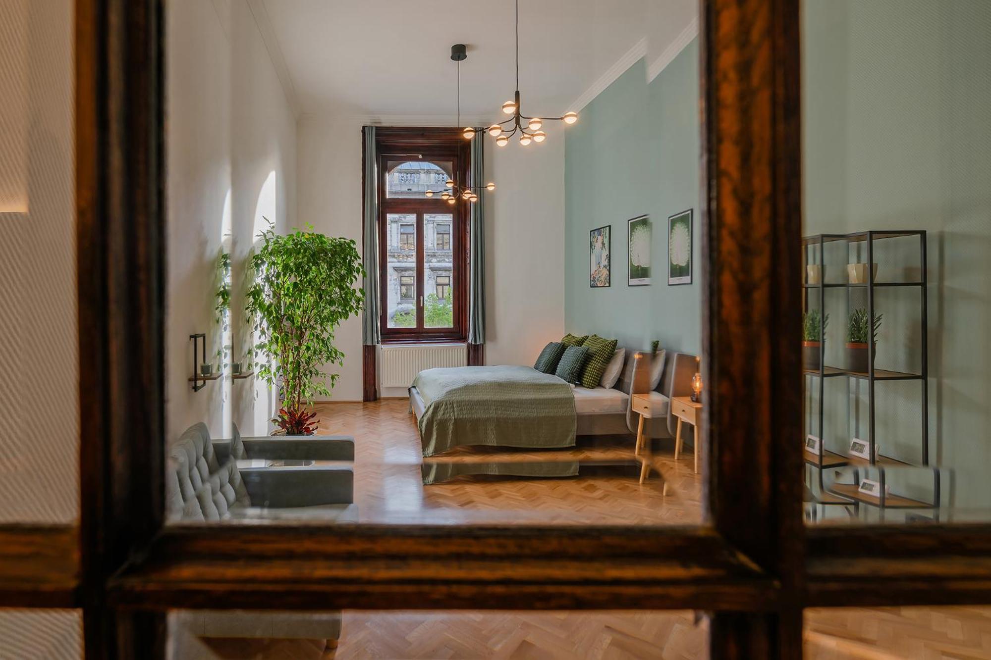 Liszt Modern Chic Apartment Будапеща Екстериор снимка
